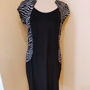 Bali Sheath Dress Size 14 Black and White Zebra Stripe Cap Sleeve Stretch